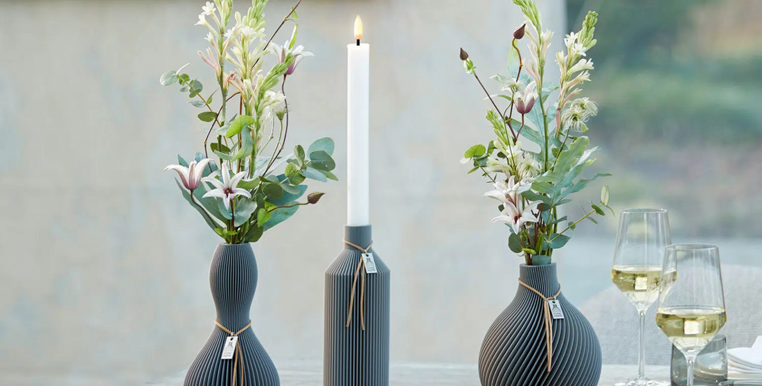 Vasen als Hochzeitsdeko – ICONIC HOME in BLOOM’s VIEW Wedding