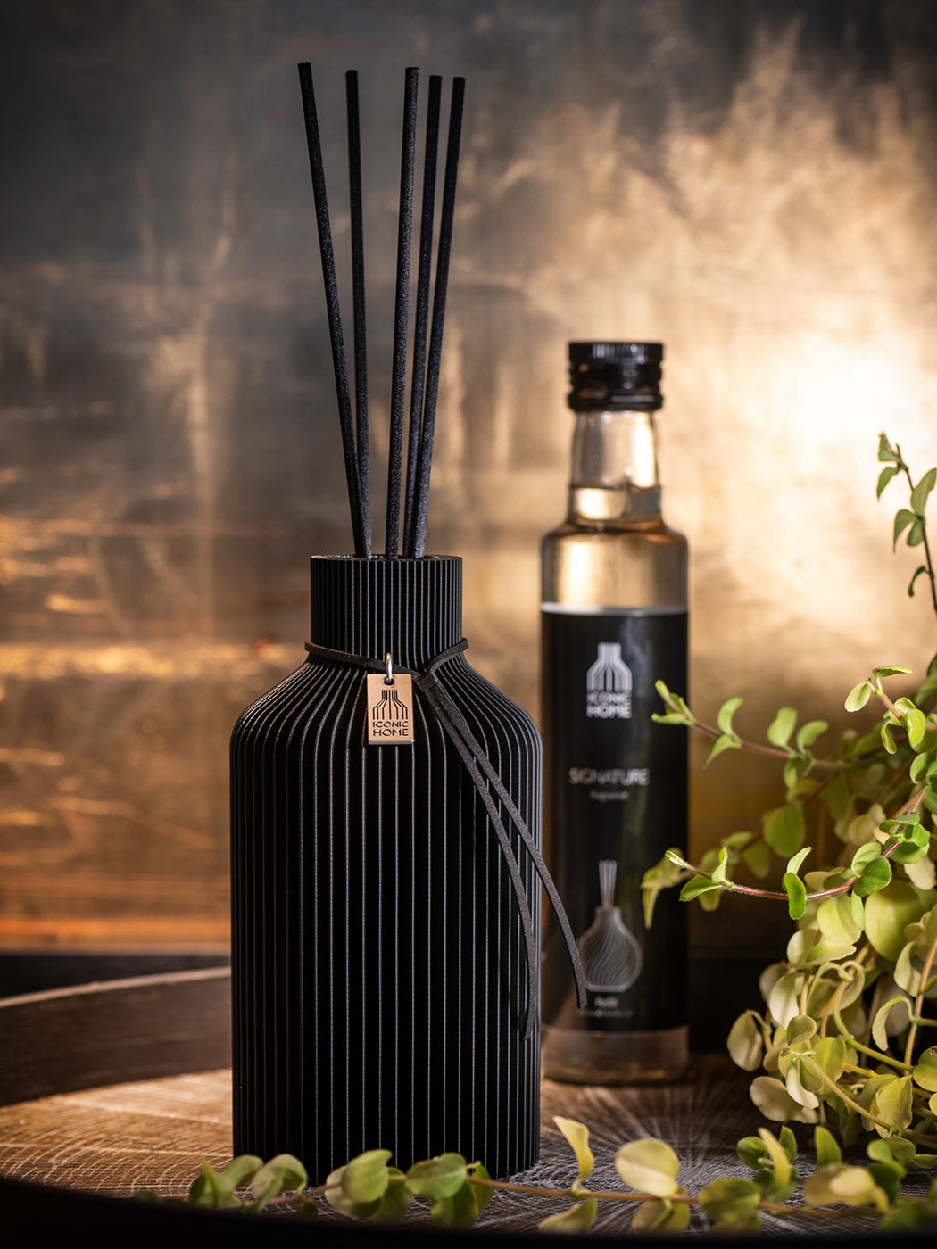 ICONIC HOME Duftvase Pure in Deep Black mit Raumduft #mood