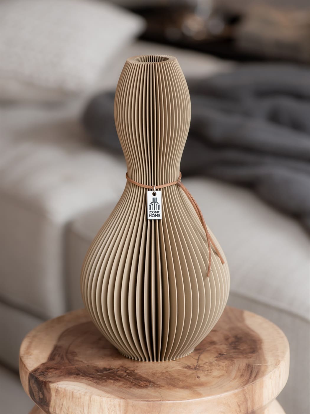 ICONIC HOME Vase Shape in Natural Oak #mood