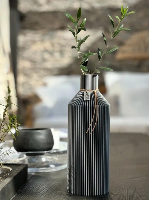 Iconic Home Vase Straight Grau