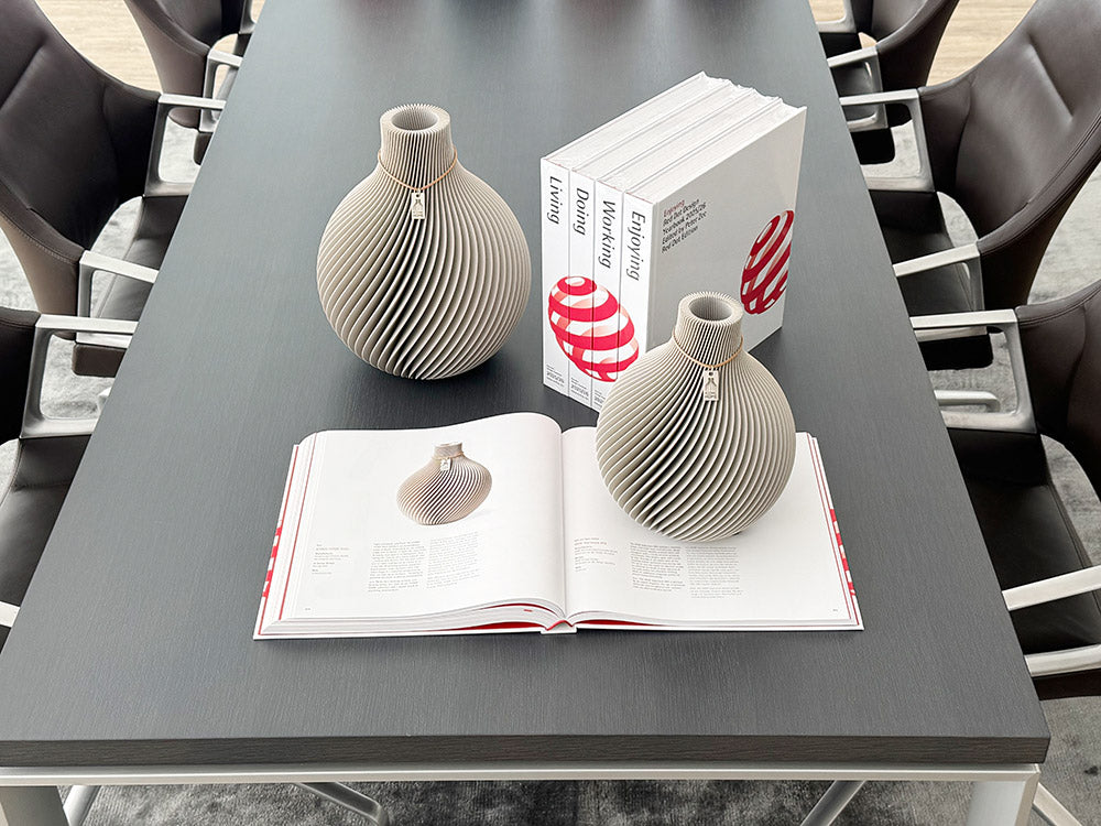 ICONIC HOME vases with the Red Dot Design Yearbook