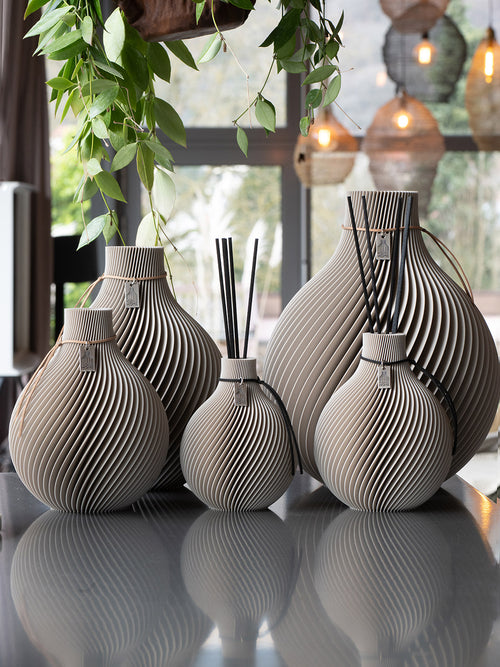 ICONIC HOME Vasen Sphere Größenvergleich