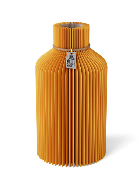 Vase Pure in golden sunrise
