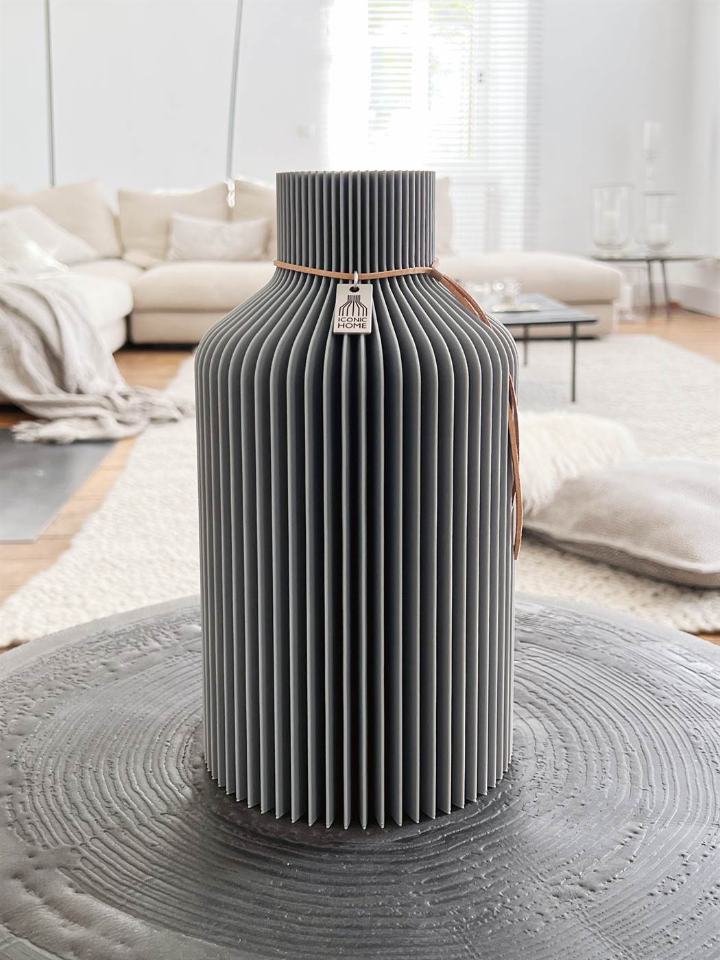 Vase Pure ICONIC HOME in Gray #mood